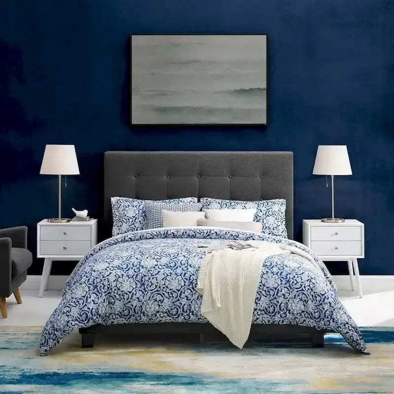 Copper Grove Bienhoa Queen Button-tufted Upholstered Platform Bed