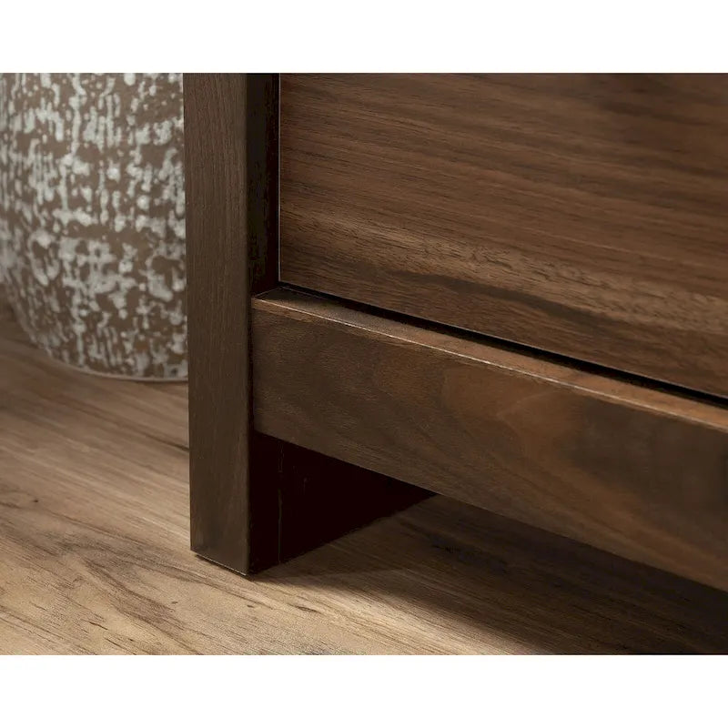 Rustic Ranch-Style Bedroom Dresser
